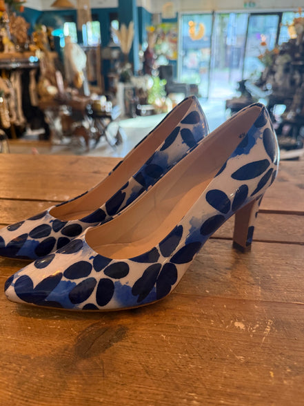 Peter Kaiser blauw-witte pumps met bloemenprint – maat 4,5 / 37,5